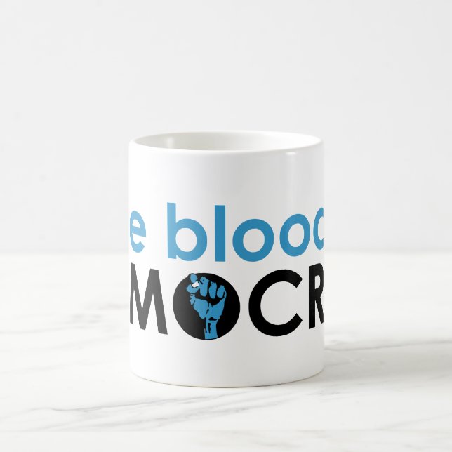 Caneca De Café punho democrata de sangue azul (Centro)