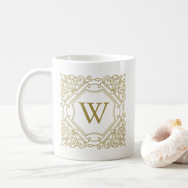 Caneca De Café Quadro Ornamental Monograma Dourado Elegante (Com Donut)