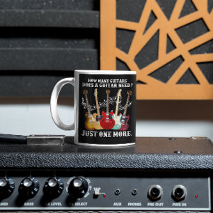 Caneca De Café Quantos Guitarras Precisa Um Jogador De Violão? En