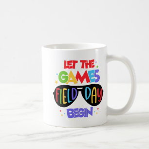 Caneca De Café Que Comece O Dia De Campo Dos Jogos No Dia Passado