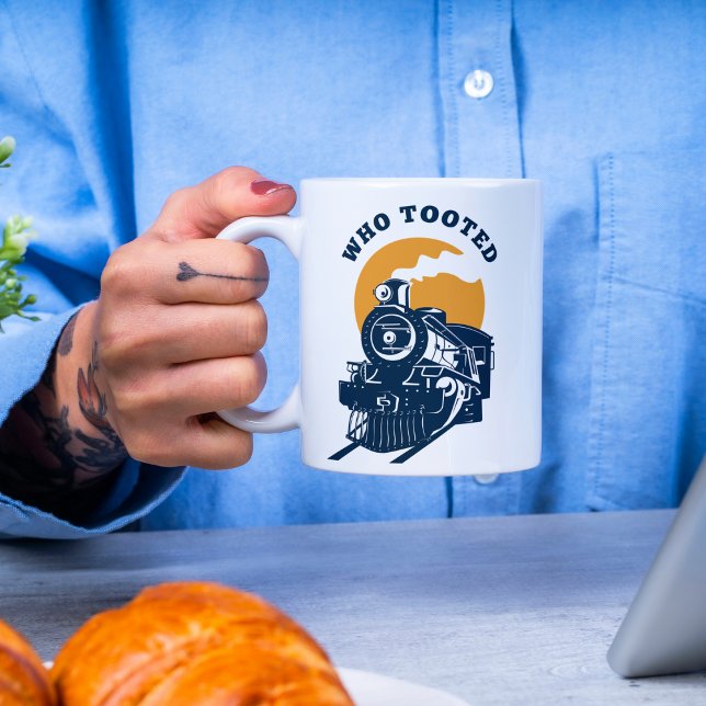 Caneca De Café Quem Atacou o Engenheiro do comboio e a locomotiva (Criador carregado)