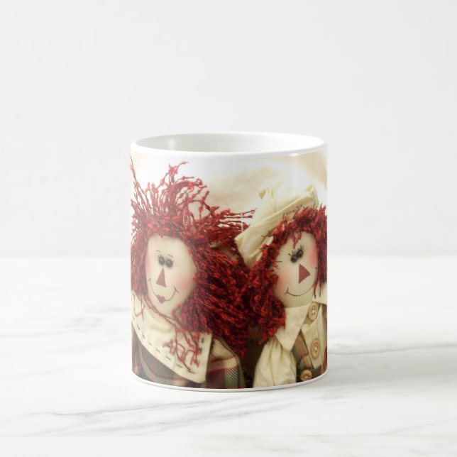 Caneca de café Raggedy das bonecas (Centro)