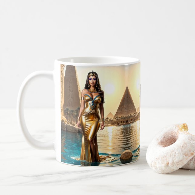 Caneca De Café Rainha Dourada do Nilo (Com Donut)