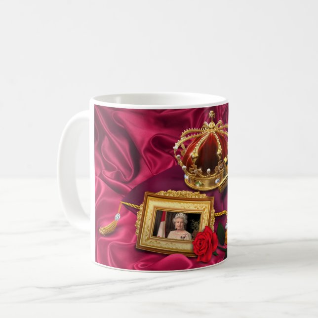 Caneca De Café Rainha Elizabeth II Crown & Picture Coffee Mug (Frente Esquerda)