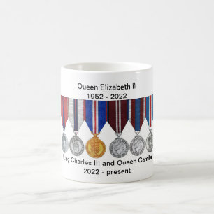 Caneca De Café Rainha Elizabeth II e Rei Charles III Reign Mug