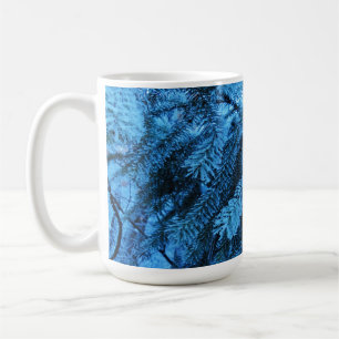 Caneca De Café Ramais de moléculas cobertas com cristais de neve 