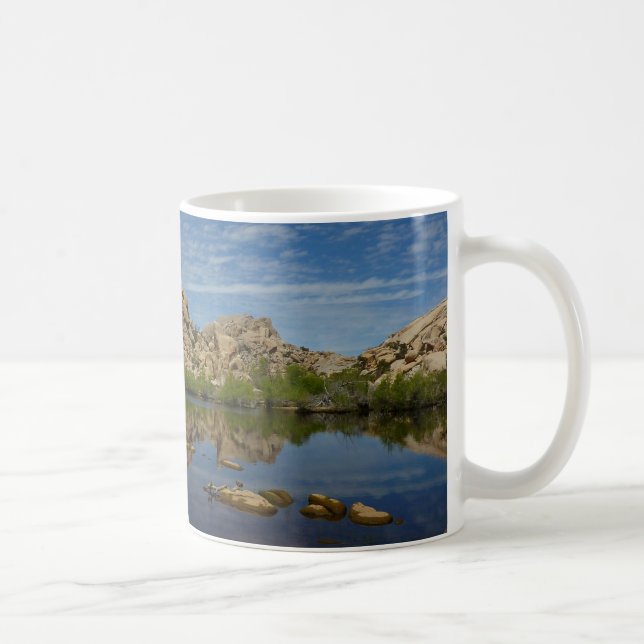 Caneca De Café Reflexão da Barragem Barker na Árvore Joshua I (Direita)