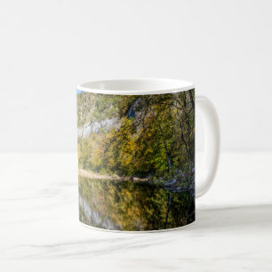 Caneca De Café Reflexões de Outono no Rio Nacional Buffalo