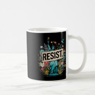 Caneca De Café Resistência À Estátua Floral Do Protesto Pela Libe