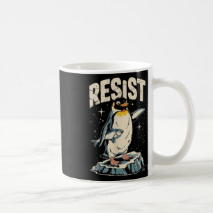 Caneca De Café Resistência A Pinguim Segurando Peixe Engraçado Pr