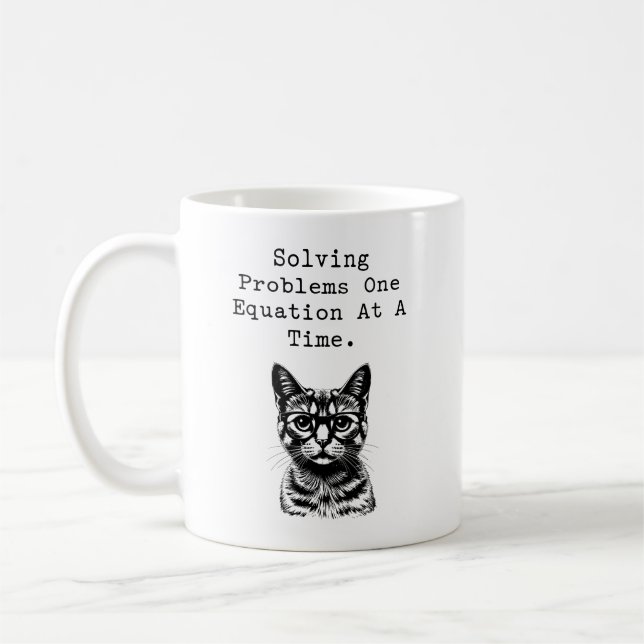 Caneca De Café Resolvendo Problemas Uma Equação de Cada Vez (Esquerda)