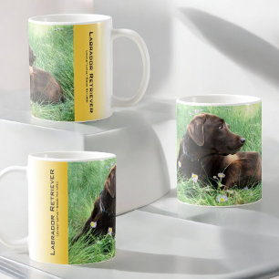 Caneca De Café Retrato bonito Labrador Retriever em Flores