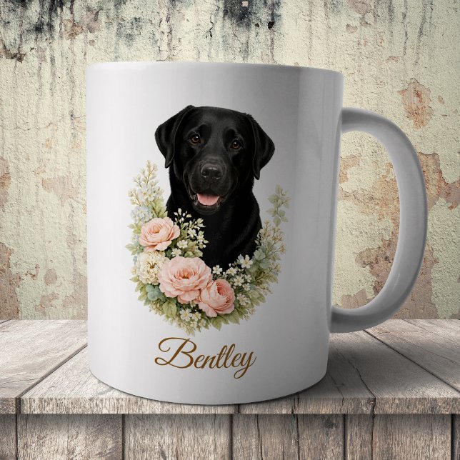 Caneca De Café Retrato Floral de Labrador Preto (Criador carregado)