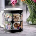 Caneca De Café Retro 12 Fotografia Flor De Pino Flor Petal Cinza<br><div class="desc">Na moda foto da caneca em preto e cinza com a colagem retrorreflectora. O modelo de foto é configurado para que você adicione 12 de suas fotos favoritas, que são exibidas automaticamente nas formas de pétalas das flores. Se tiver algum problema com o posicionamento da imagem, tente recortar sua foto...</div>