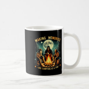 Caneca De Café Retro Fazendo Memórias Uma Fogueira De Cada Vez Pé