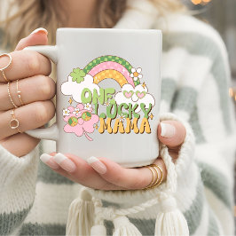 Caneca De Café Retro Groovy Uma Mãe Sortuda Dia de São Patrício