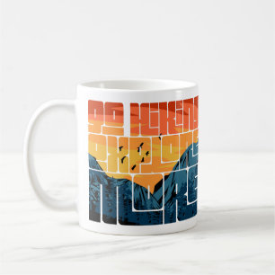 Caneca De Café Retro Sunset Landscape Hiking Adventure Explorar