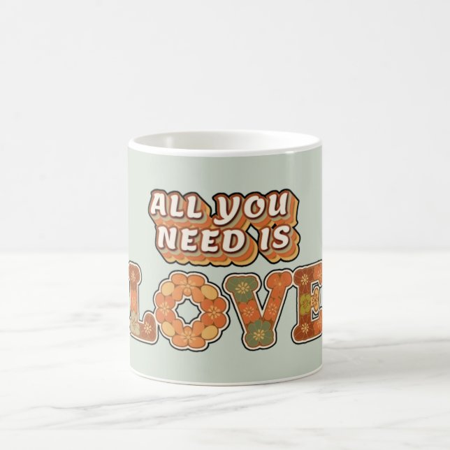 Caneca De Café Retro "Tudo Que Você Precisa É Amor" (Centro)