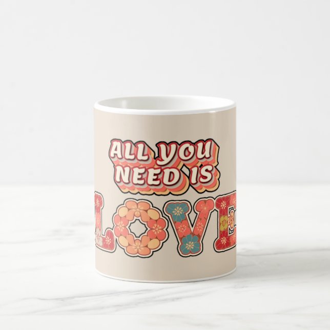 Caneca De Café Retro "Tudo Que Você Precisa É Amor" (Centro)