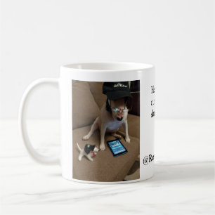 Caneca De Café Rex e agride Ditto