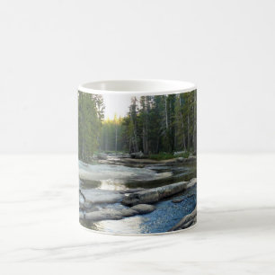 Caneca De Café Rio Tuolumne por Campground, Yosemite, CA
