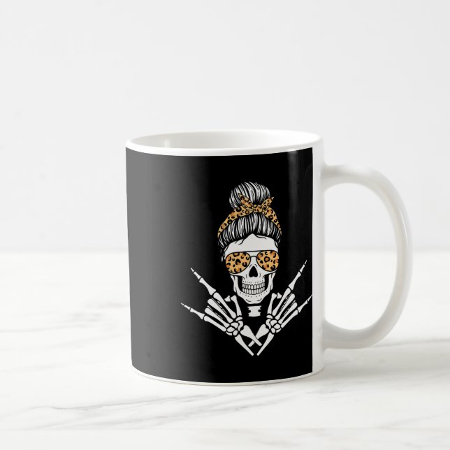 Caneca De Café Rocker Skeleton Hand Rock Sobre Leopard Messy Bun  (Direita)