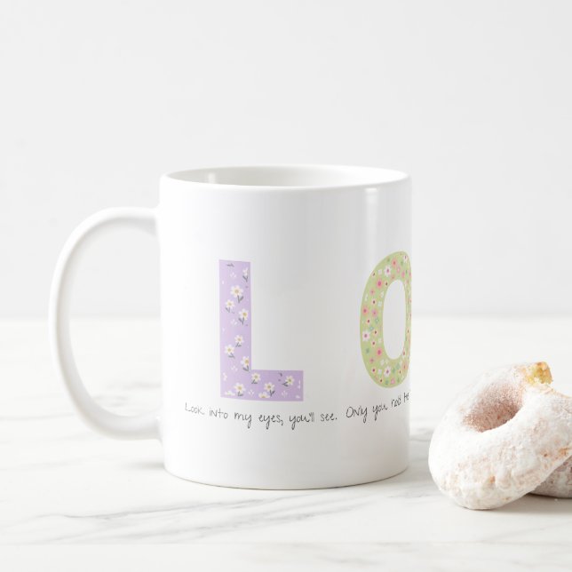Caneca De Café Romantic Floral LOVE Initial Acrostic Design (Com Donut)