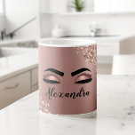 Caneca De Café Rosa Dourado Glitter Sparkle Eyelashes Monograma<br><div class="desc">Folhas Douradas de folhas de folhas metálicas Brilhantes Lâmpadas com Lâmpadas de metal com Lâmpada de rosa, Nome Monograma e Eilases Iniciais (Lashes), Extensões Eyelash e Olhos Laminados Lâmpadas de Café Cor-de-Rosa ou Lama. O design faz o doce e perfeito aniversário de 16 anos, casamento, chá de panela, aniversário, chá...</div>