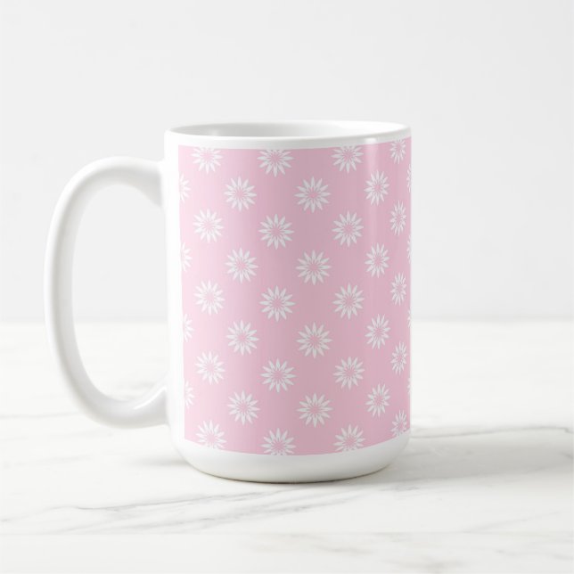 CANECA DE CAFÉ ROSA PASTEL COM FILEIRAS DE FLORES BRANCAS (Esquerda)