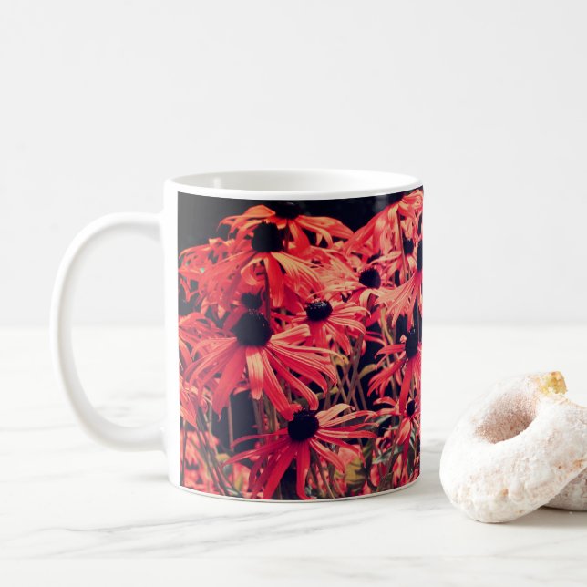 Caneca De Café Rosa Preto Olhado Susan Floral Art (Com Donut)