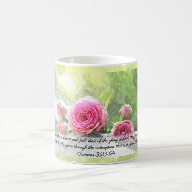 Caneca De Café Rosas de aquarela com romanos 3:23 e 24 Mug (Centro)