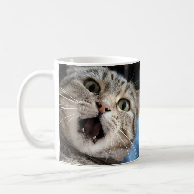 Caneca De Café Rosto de Gato Confuso (Esquerda)