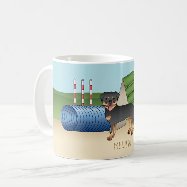 Caneca De Café Rottweiler Preto e Castanho com Equipamento de Agi (Frente Esquerda)