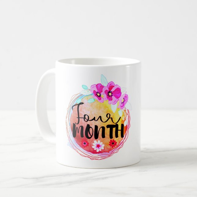 Caneca De Café Rótulo Floral de Milestone de Bebê com 4 Meses (Frente Esquerda)