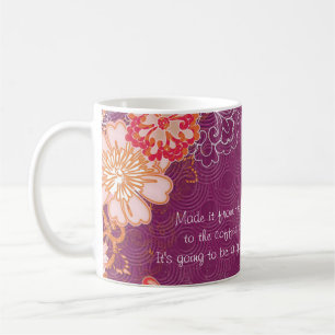 Caneca De Café Roxo com Flores Vermelhos Grandes