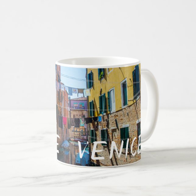 Caneca De Café Rua em Veneza com roupa lavada com roupa lavada na (Frente Esquerda)