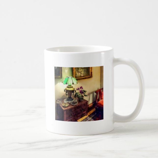 Caneca De Café Sala de Estar Aconchegante com Abajur de Pétalas d (Direita)