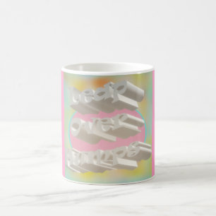 Caneca De Café Salto sobre os pastéis de design de arte e branco