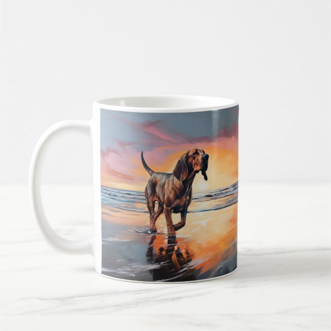 Caneca De Café Sandy Paws Bloodhound Dog em Beach Sunset (Esquerda)
