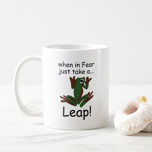 Caneca De Café Sapo Voador Dando Um Salto Quando Com Medo Engraça (Com Donut)