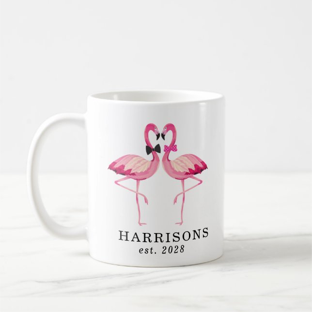 Caneca De Café Script de Nome do Novo Casal do flamingo Personali (Esquerda)