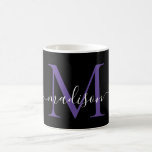 Caneca De Café Script elegante de monograma violeta roxo preto ch<br><div class="desc">Elegante Black Purple Violet Monograma Girly Script Na moda Coffee Mug</div>