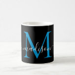 Caneca De Café Script elegante do Monograma Azul do Oceano Negro<br><div class="desc">Elegante Black Bright Ocean Blue Monograma Girls Script Na moda Coffee Mug</div>