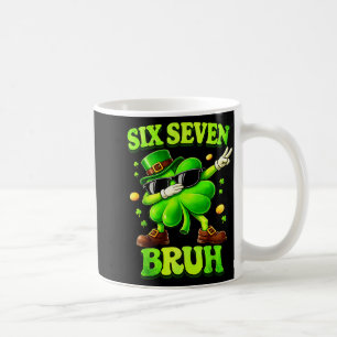 Caneca De Café Seis sete 67 meme dia de são patrício 6 7 adolesce