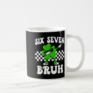 Caneca De Café Seis sete 67 meme legal dia de São Patrício menino