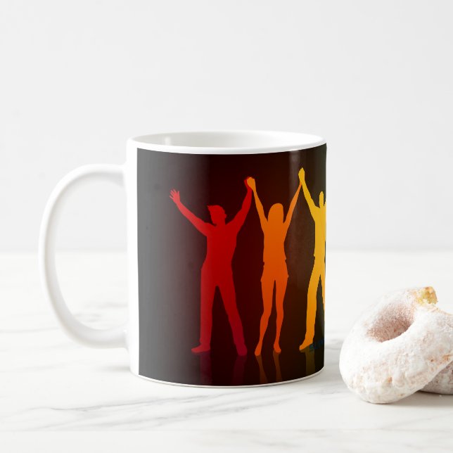 Caneca De Café Seis silhuetas em pé de Slipperyjoe com braços lev (Com Donut)