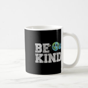 Caneca De Café Seja gentil com a paz na Terra - Dia da Unidade An