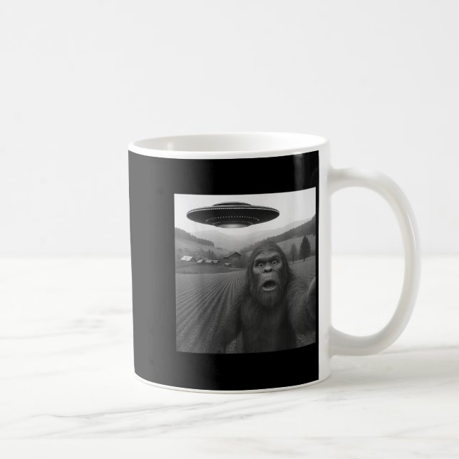 Caneca De Café Selfie De Pé Grande Com Alienígena Ufo Engraçada P (Direita)