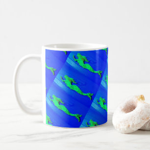 Caneca De Café sereias verdes nadando em azul