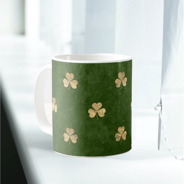 Caneca De Café Shamrock Dourado Elegante Verde (Criador carregado)